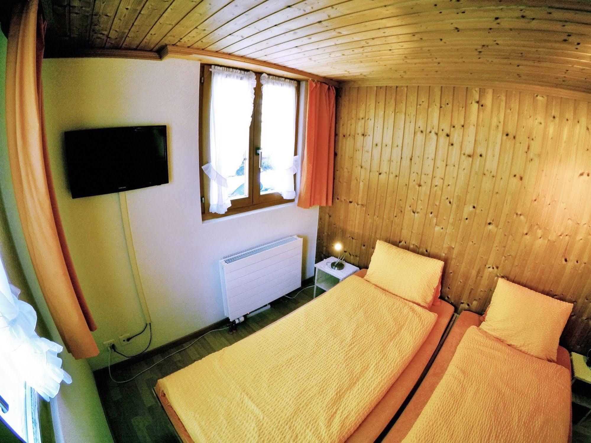 Alpenchalet Weidhaus Gstaad Apartamento Exterior foto
